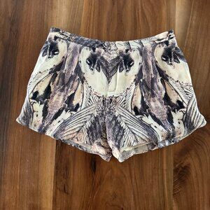 Haute Hippie Abstract Print Silk Shorts sz 6